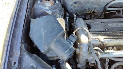 2005-2008 Chevy Cobalt Air Cleaner Filter Box Oem Intake Housing 2.2L 15229301