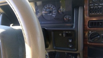 1994-1995 Jeep Grand Cherokee Trim Bezel Around Speedometer Dash Surround Panel