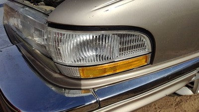 91-96 Park Ave Ultra Driver Left Front Turn Signal Light Lamp Fender Mounted