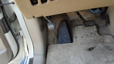 2004 Toyota Sienna Parking Brake Pedal Assembly Oem Complete Emergency Unit