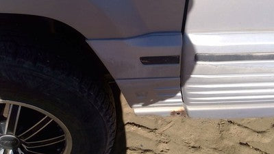 1994 Jeep Grand Cherokee Driver Left Moulding From Fender Oem Trim Strip Silver