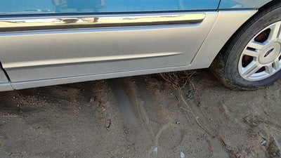 1999-2003 Ford Windstar Driver Left Rear Back Lower Rocker Moulding Oem