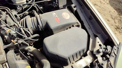 00-03 Cadillac Deville Dts Complete Air Intake Filter Box Housing With Tube 4.6L