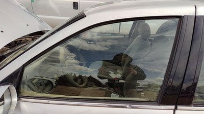 2000-2005 Saturn L100 Driver Left Front Side Window Door Glass Oem 22665807