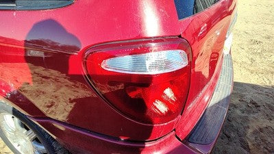 2004-2007 Town & Country Driver Left Tail Light Brake Lamp Oem Rear 68241335Aa