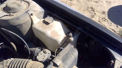 1993 Buick Park Ave Windshield Washer Fluid Reservoir With Pump Oem Wiper Tank