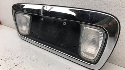 98-00 Lincoln Navigator License Plate Trim Surround Panel Tail Trunk Finish