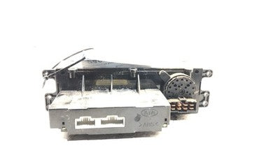 2003-2006 Kia Sorento Temperature Control Module In Dash Heater Ac Head Unit Lx