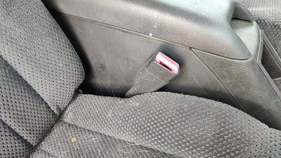 1996 S10 Blazer Passenger Right Front Seat Belt Buckle Receiver Oem Gray
