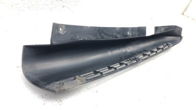 1994 Chevy Suburban Driver Left Rear Moulding On Corner Panel Oem