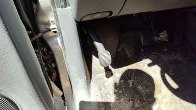 05 Chrysler Town & Country Parking Brake Pedal Assembly Complete Emergency Unit