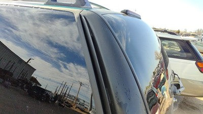 1995 S10 Blazer Driver Left Rear Upper Corner Moulding On Quarter Panel Oem