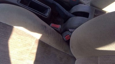 1993 Saturn Sw2 Driver Left Front Seat Belt Buckle Receiver Oem Tan
