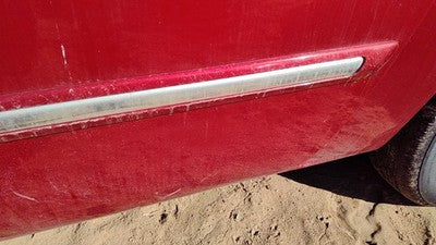 06 Town & Country Driver Left Rear Moulding From Door Back Trim Inferno Red Prh