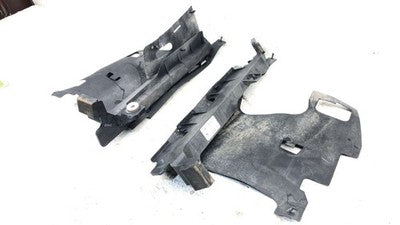 2016 Dodge Ram 4500 Condenser Radiator Mount Bracket Set 68227801Aa 68229726Aa