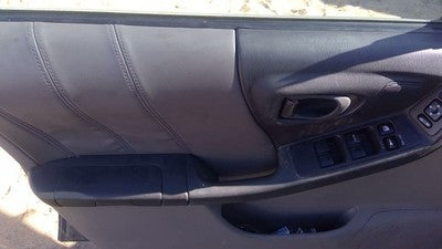 2001-2002 Subaru Forester Driver Left Front Inside Door Trim Panel Only Oem Gray