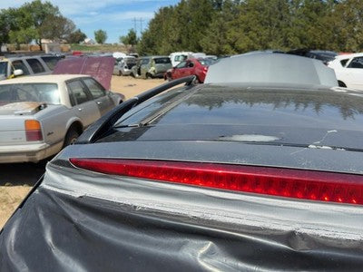 2004 Cadillac Srx Third Brake Light Middle Lamp Oem