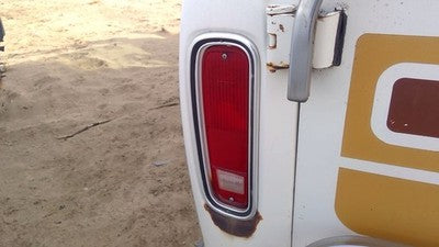 1975-1991 Ford Van E250 Driver Left Tail Light Oem Brake Lamp Rear D5uz13404a