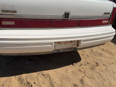 1991-1994 Lincoln Town Car Rear Bumper Cover Assembly Oem Back White Wt