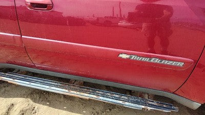 02-04 Trail Blazer Passenger Right Front Moulding Frm Door Trim Majestic Red 86U
