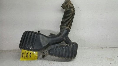 2002 Saturn Vue Intake Tube Resonator Rubber Pipe Tube Elbow Hose