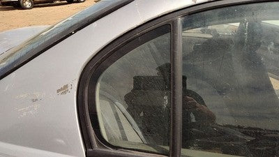 1997-05 Chevy Malibu Passenger Right Rear Vent Window Back Door Glass With Frame