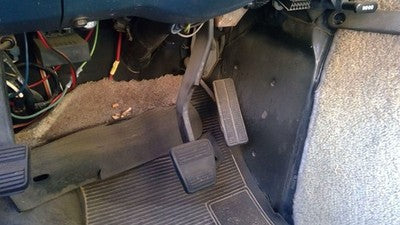 1989 Chevy G20 Van Complete Brake And Gas Pedal Assembly Oem
