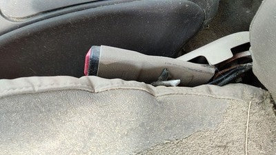 2000 Ford Windstar Driver Left Front Seat Belt Buckle Receiver Oem Tan