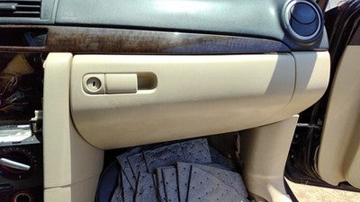 2007-2009 Mazda 3 Glove Box Assembly Complete Door With Latch Oem Beige Br7