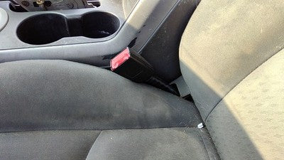 2005-2006 Mazda Tribute Driver Left Front Seat Belt Buckle Receiver Oem