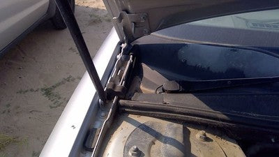 1988-1997 Cutlass 2 Door Passenger Right Hood Hinge Assembly Oem Silver