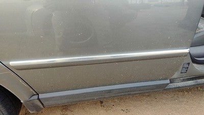 01-05 Vw Passat Passenger Right Rear Moulding From Door Back Trim Strip Silver