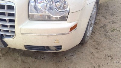 2005-2010 Chrysler 300 Front Bumper Cover Assembly Oem White Pwg 4805773Ad