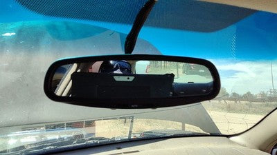 2001-2004 Buick Regal Inside Rear View Mirror Oem Windshield Mounted 25812208