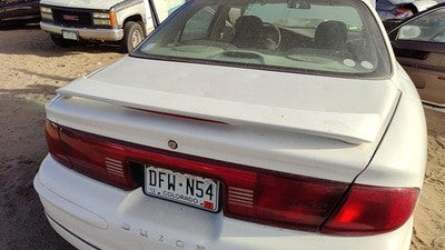 2000 Buick Regal Rear Spoiler Back Wing Oem White 16U