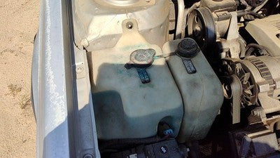 1990 Olds 88 Windshield Washer Fluid Reservoir With Pump Oem Wiper Tank