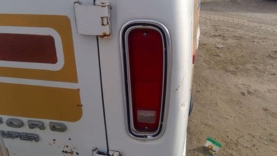 1975-1991 Ford Van E250 Passenger Right Tail Light Oem Brake Lamp Rear