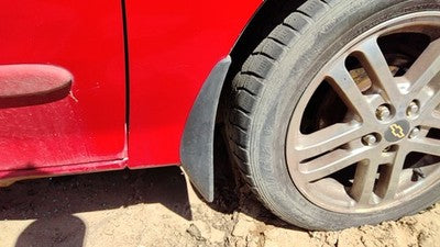 2003 Chevy Cavalier Passenger Right Moulding From Fender Oem Mud Flap