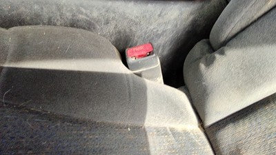01-02 Silverado 2500 Hd Driver Left Front Seat Belt Buckle Receiver Graphite 12D