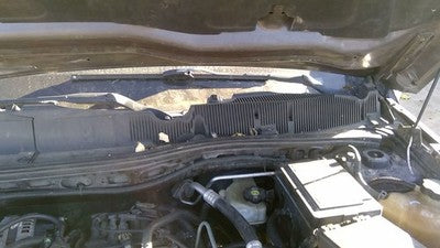 2008 Pontiac Torrent Windshield Wiper Cowl Vent Trim Panel Oem Grille