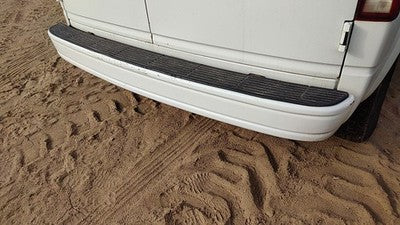 1985-2005 Gmc Safari Rear Step Bumper With Mount Brackets Oem White 14075427