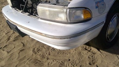 1991-1996 Chevy Caprice Front Bumper Cover Assembly Oem White