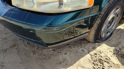 1998-2002 Cadillac Seville Front Bumper Cover Assembly Oem Green 19245378