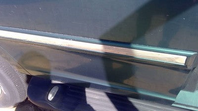 97-02 Expedition Passenger Right Rear Moulding From Door Back Trim Green Su
