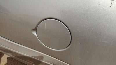 1997-2005 Chevy Malibu Fuel Tank Door With Hinge Gas Lid Oem Filler Silver 12U