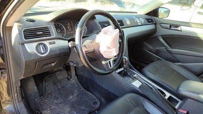 2013 Vw Passat Fuel Filler Neck Assembly With Gas Cap Oem