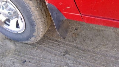 2000 Ford Ranger Driver Left Front Mud Flap Oem Fender Moulding