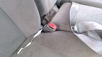 1998 Ford Taurus Passenger Right Front Seat Belt Buckle Receiver Oem Gray