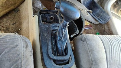 01 Impala Floor Shifter Lever Assembly Automatic Transmission Neutral 52D