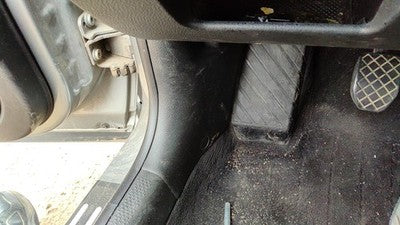 2004 Vw Passat Driver Left Lower Kick Trim Panel Oem Black